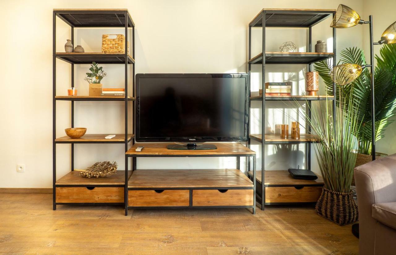 Tres Jolie Studio Au Pied Du Suquet Канны Экстерьер фото