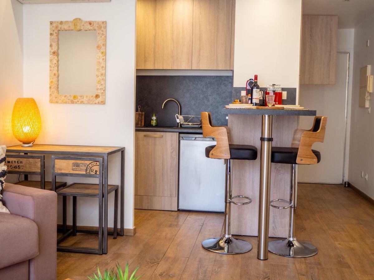 Tres Jolie Studio Au Pied Du Suquet Канны Экстерьер фото